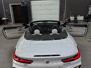 2022 BMW 8 серии M850i xDrive II (G14/G15/G16) Рестайлинг, белый, 12000000 рублей, вид 3