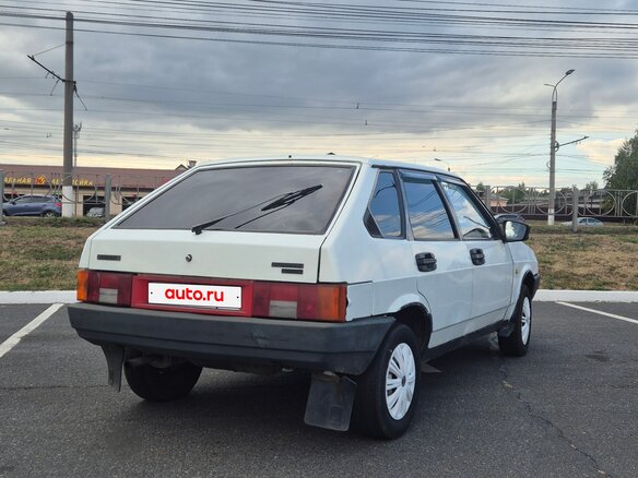 1989 Lada (ВАЗ) 2109, белый - вид 3