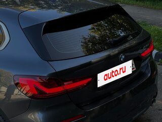 2021 BMW 1 серии 120i III (F40), серый, 3020000 рублей, вид 5