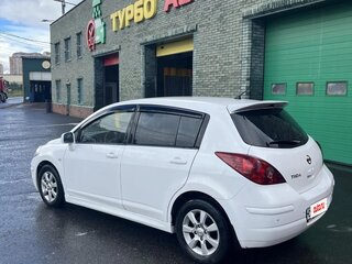 2010 Nissan Tiida I, белый, 670000 рублей, вид 5