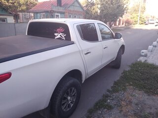 2016 Mitsubishi L200 V, белый, 1600000 рублей, вид 3