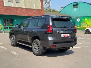 2019 Toyota Land Cruiser Prado 150 Series Рестайлинг 2, серый, 5800000 рублей, вид 5
