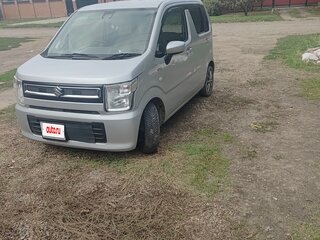 2017 Suzuki Wagon R VI, серебристый, 750000 рублей, вид 1