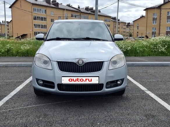 2008 Skoda Fabia II, серебристый, 520000 рублей