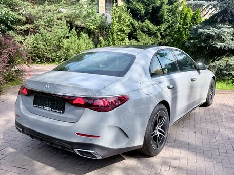 2024 Mercedes-Benz E-Класс 200 VI (W214, S214), серый, 8000000 рублей, вид 5