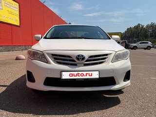 2013 Toyota Corolla X (E140, E150) Рестайлинг, белый, 897000 рублей, вид 2