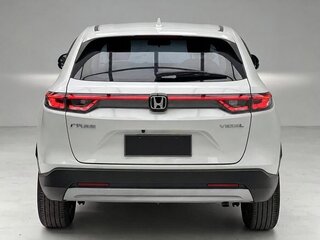 2022 Honda Vezel II, белый, 1273000 рублей, вид 2