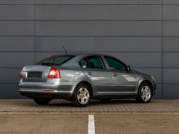 2012 Skoda Octavia II (A5) Рестайлинг, серый, 955000 рублей - вид 5