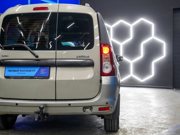 2013 Lada (ВАЗ) Largus I, бежевый - вид 16