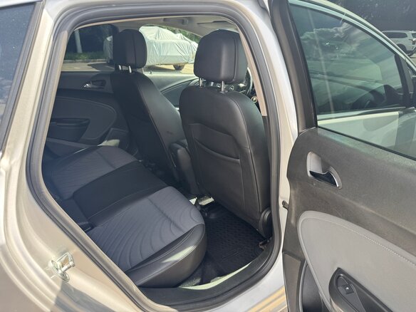 2013 Opel Astra J Рестайлинг, серебристый - вид 13