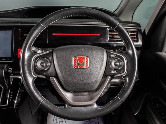 2016 Honda Stepwgn V, чёрный - вид 9