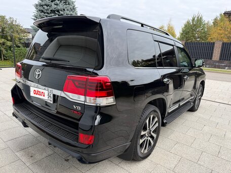 2019 Toyota Land Cruiser 200 Series Рестайлинг 2, чёрный, вид 4