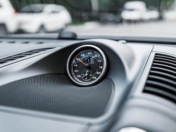 2015 Porsche Cayenne Turbo II Рестайлинг (958), серый, 4850000 рублей - вид 12