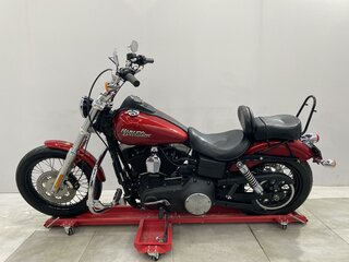2012 Harley-Davidson Street Bob, красный, 649000 рублей, вид 2