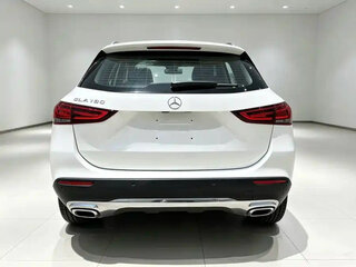 2022 Mercedes-Benz GLA 180 II (H247), белый, 2400000 рублей, вид 5