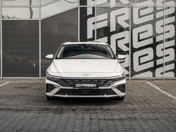 2023 Hyundai Elantra N Line VII (CN7) Рестайлинг, белый - вид 2
