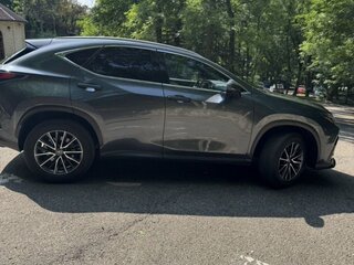 2022 Lexus NX 350h II, серый, 4790000 рублей, вид 3