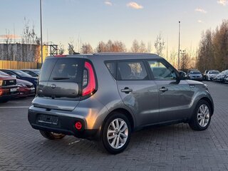 2017 Kia Soul II Рестайлинг, серебристый, 1450000 рублей, вид 4