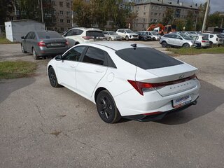 2021 Hyundai Elantra VII (CN7), белый, 2100000 рублей, вид 4
