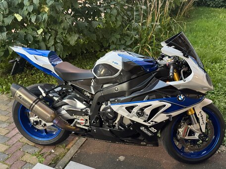 2013 BMW HP4, белый, 1300000 рублей, вид 3