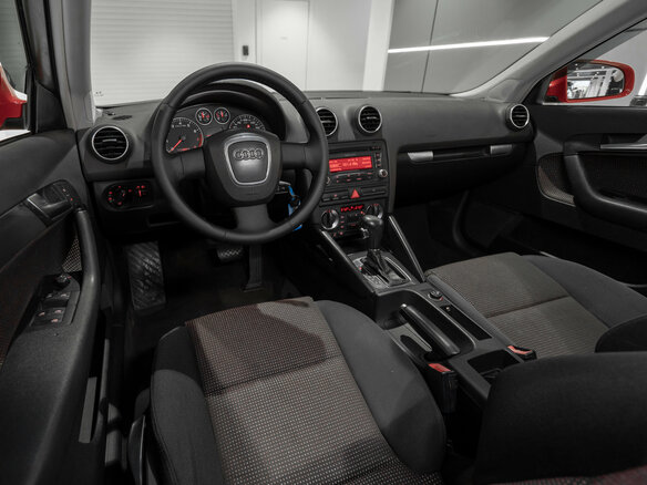 2007 Audi A3 II (8P) Рестайлинг 1, красный, 645000 рублей - вид 6