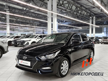 2017 Hyundai Solaris II, чёрный, 999000 рублей, вид 1