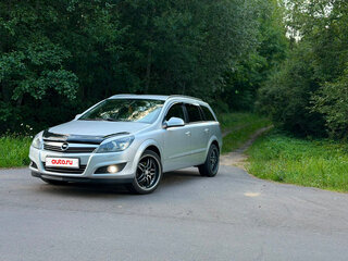 2013 Opel Astra H Рестайлинг, серебристый, 950000 рублей, вид 1