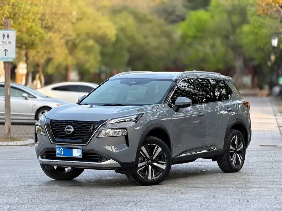 Открыть фотографии: Nissan X-Trail IV