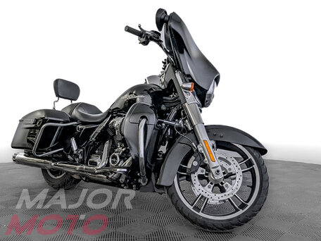 2018 Harley-Davidson Street Glide, чёрный, 1739000 рублей, вид 5