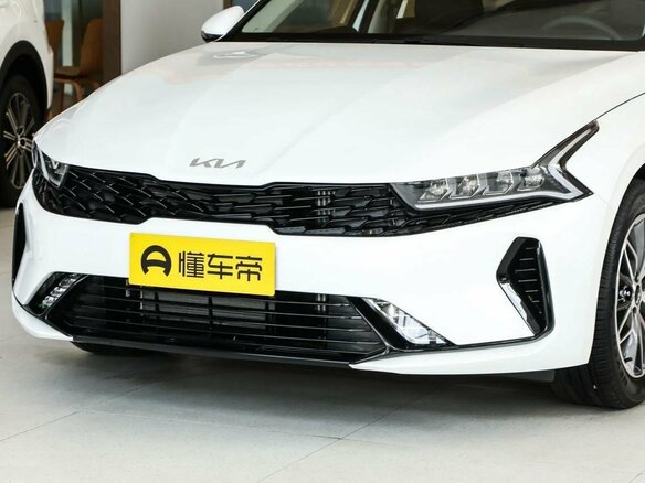 2025 Kia K5 III, белый, 3165000 рублей - вид 7