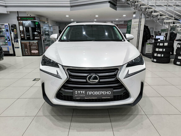 2015 Lexus NX 200 I, белый, 2650000 рублей - вид 1