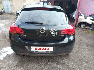 2011 Opel Astra J, чёрный, 355500 рублей, вид 3