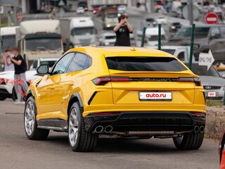 2021 Lamborghini Urus I, жёлтый, 25500000 рублей, вид 2