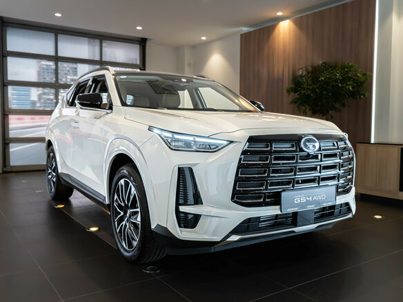2026 GAC GS4, белый - вид 2