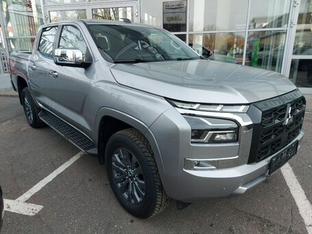Mitsubishi L200 VI