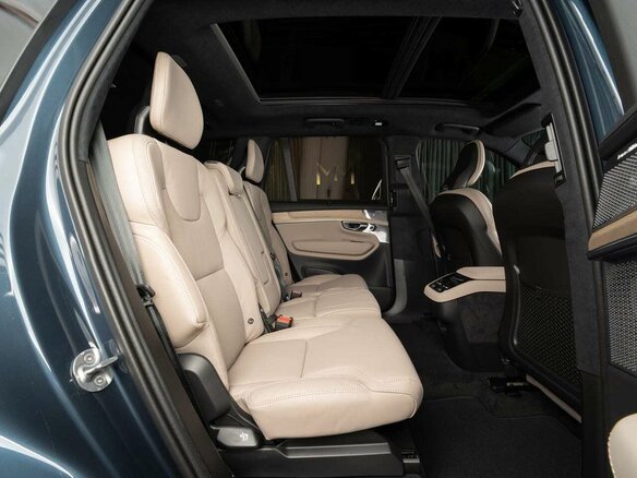2026 Volvo XC90 B5 II Рестайлинг 2, синий, 10800000 рублей - вид 22