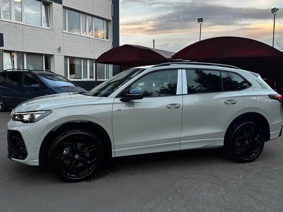 2026 Volkswagen Tiguan L Pro III (China Market), бежевый, 4970000 рублей - вид 2
