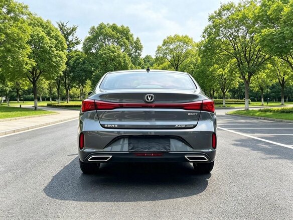 2023 Changan Eado Plus I, серый, 1390000 рублей - вид 4