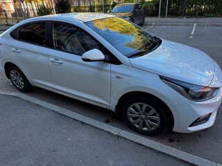 2017 Hyundai Solaris II, белый, 1350000 рублей, вид 3