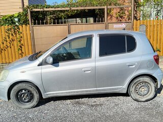 2004 Toyota Vitz I (P10), серебристый, 470000 рублей, вид 5