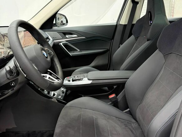 2026 BMW X1 Long 25Li xDrive III (U11/U12), белый, 5549000 рублей - вид 16