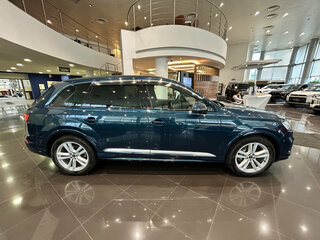 2020 Audi Q7 45 TDI II (4M) Рестайлинг, синий, 6855000 рублей, вид 5