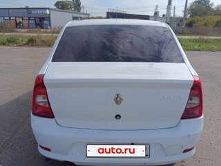 2015 Renault Logan I Рестайлинг, белый, 330000 рублей, вид 2