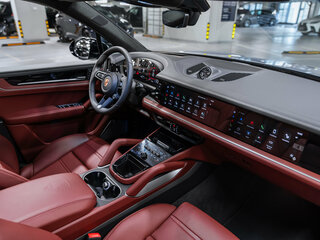 2026 Porsche Cayenne III Рестайлинг, серый, 18900000 рублей, вид 3