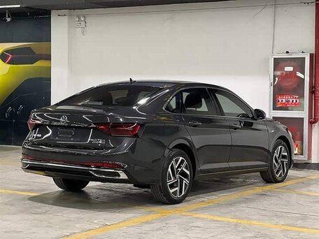 2023 Volkswagen Sagitar III Рестайлинг, серый, 1790000 рублей, вид 4