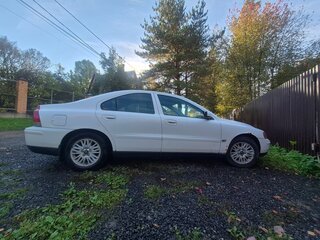 2004 Volvo S60 I Рестайлинг, белый, 385000 рублей, вид 4