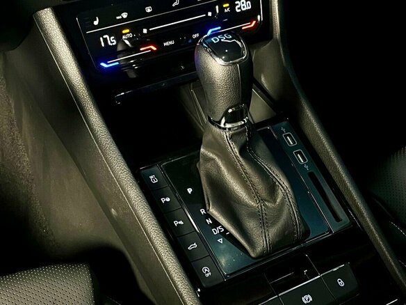 2025 Skoda Superb III Рестайлинг, чёрный, 3100000 рублей - вид 13