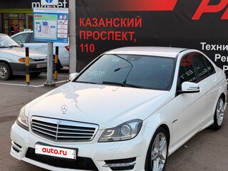 2011 Mercedes-Benz C-Класс 180 BlueEFFICIENCY III (W204) Рестайлинг, белый, 2000000 рублей, вид 1