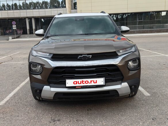 2021 Chevrolet TrailBlazer III, коричневый, 1950000 рублей - вид 1