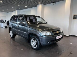 2014 Chevrolet Niva I Рестайлинг, зелёный, 560000 рублей, вид 1